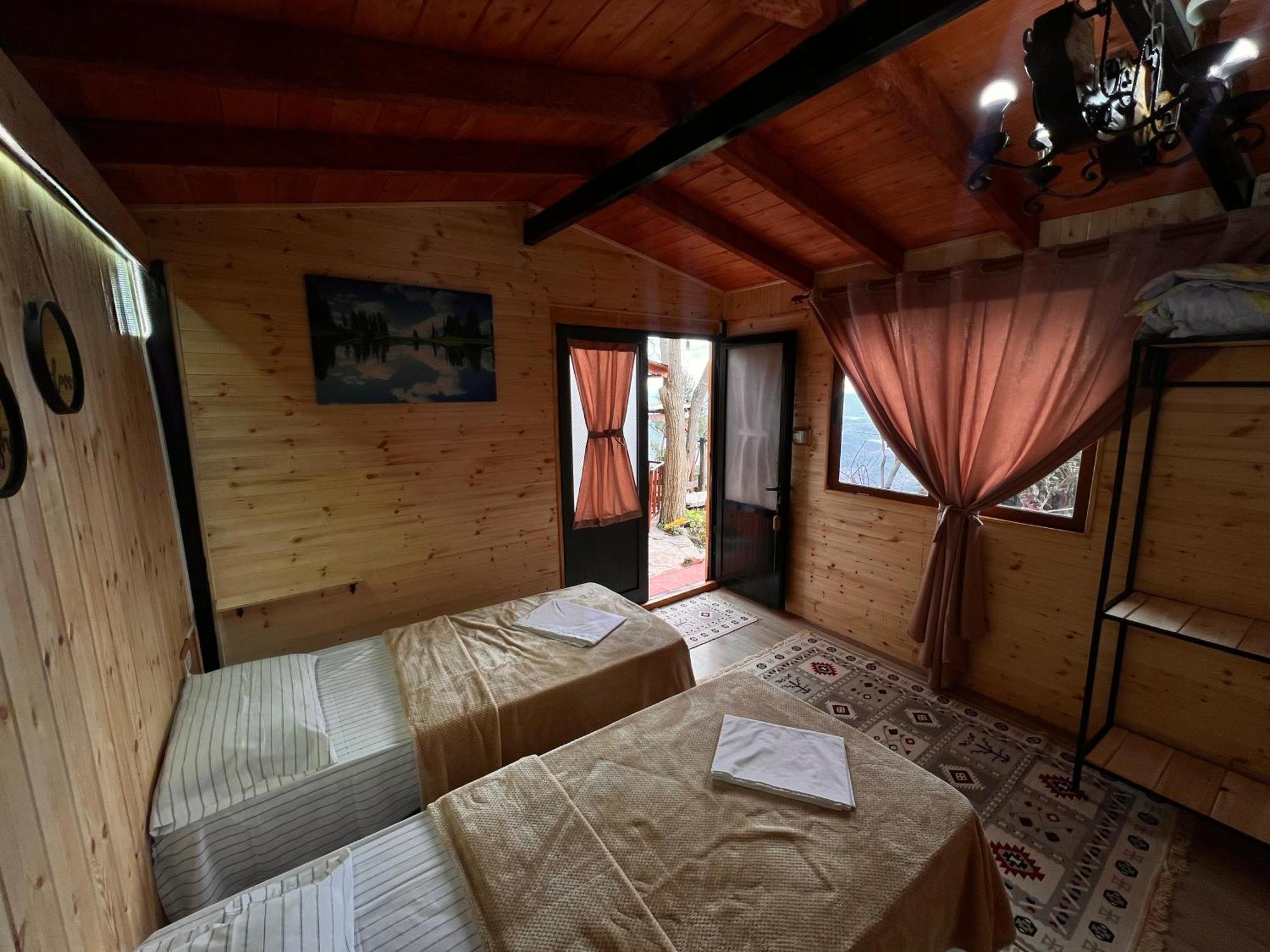 Rooms Merlika -Inside The Castle- Krujë Exterior foto
